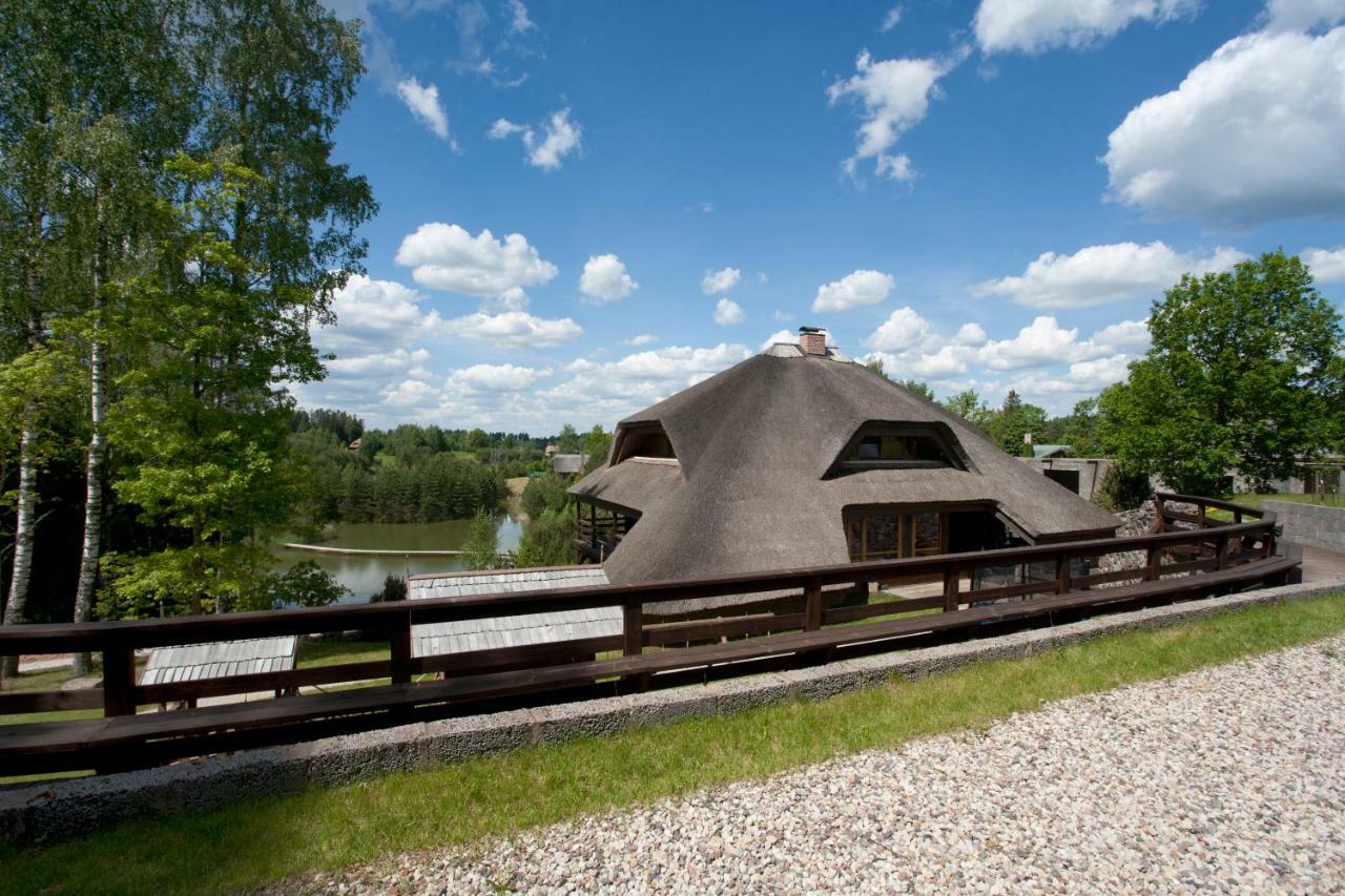 Dzeni Pension Amatciems Buitenkant foto