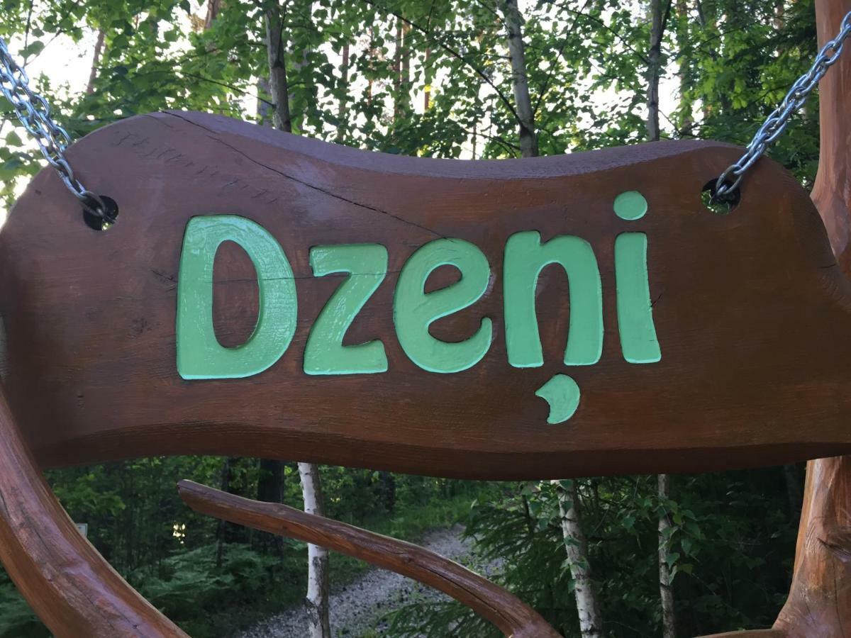 Dzeni Pension Amatciems Buitenkant foto