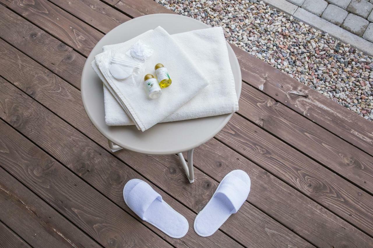 Dzeni Pension Amatciems Buitenkant foto